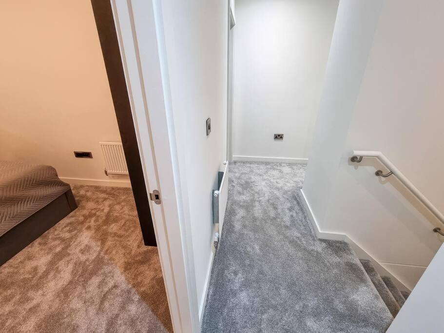 Luxury City Centre Townhouse With Parking 曼彻斯特 外观 照片